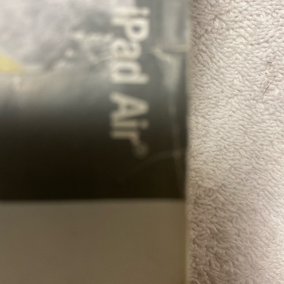 Targus iPad Air cover case and keyboard new!! - Picture 9 of 11